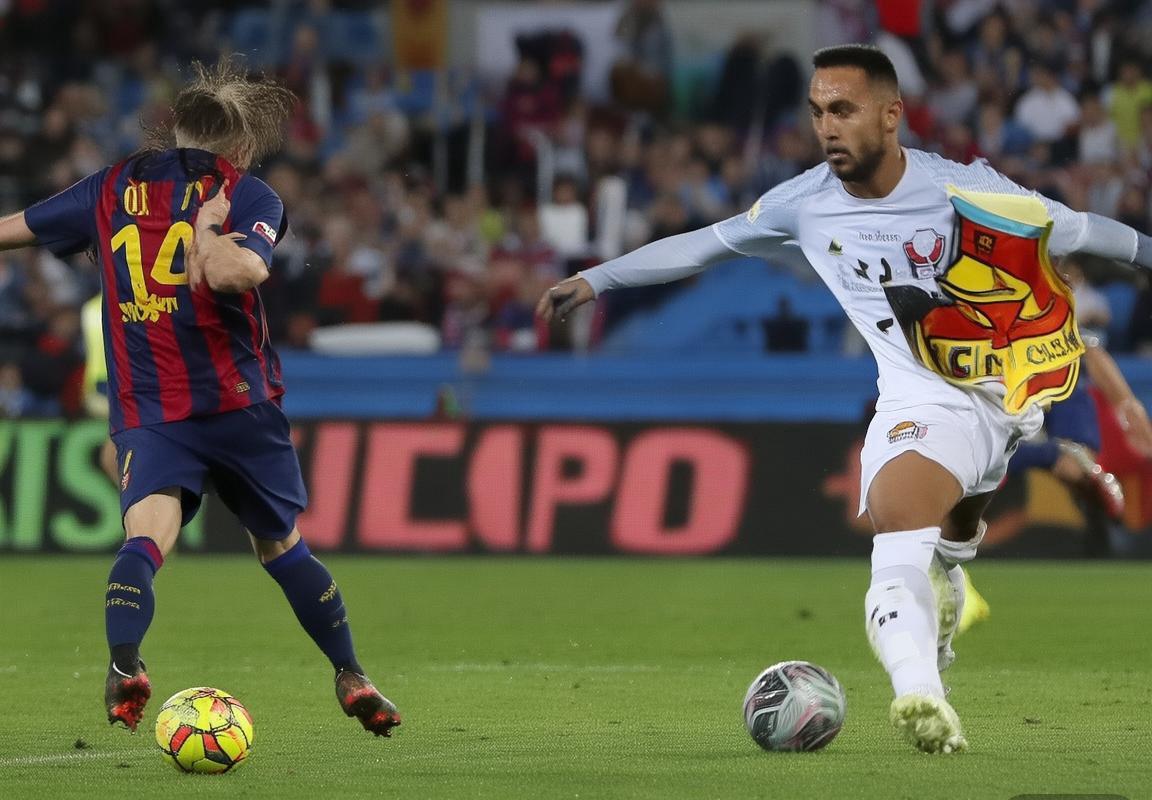 巴塞罗那VS达鲁萨：巅峰对决前瞻